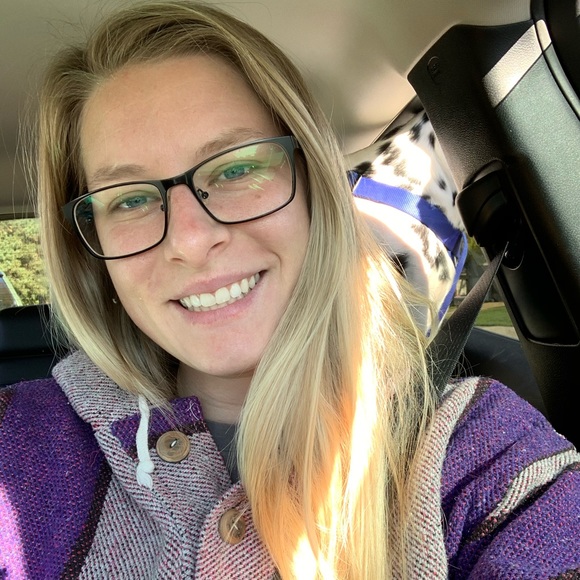 Meet your Posher, Paige - Picture 1 of 1